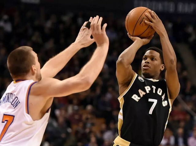 雪地中进行 雪地中进行