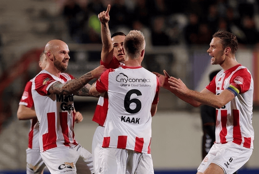 历史交锋中 历史交锋中