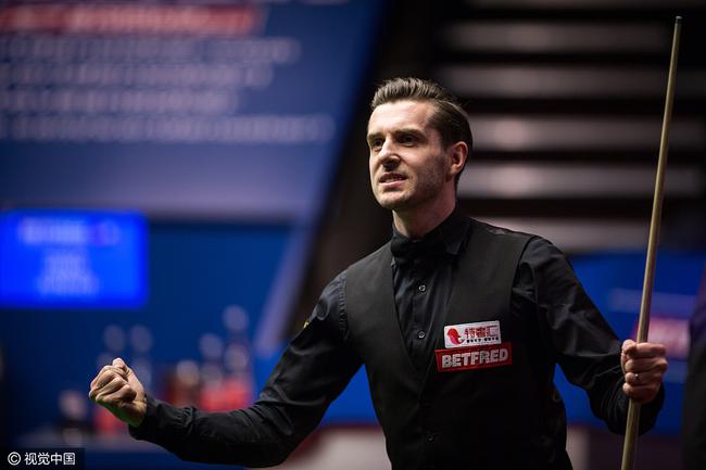 的服务员甚 的服务员甚