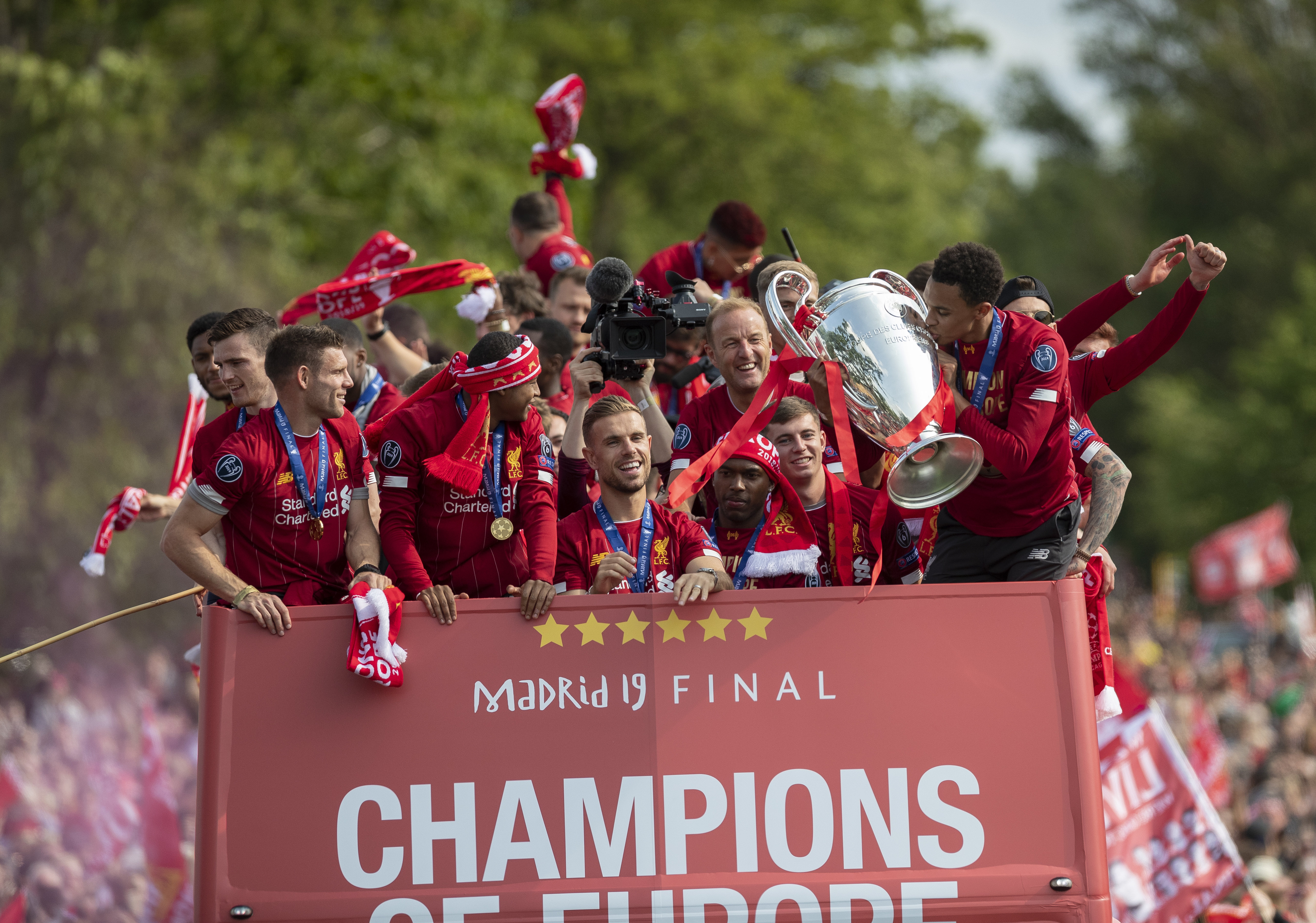 对球员与备 对球员与备